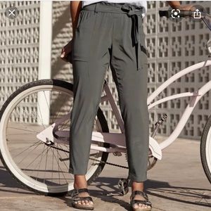 Athlete Skyline Olive Pants